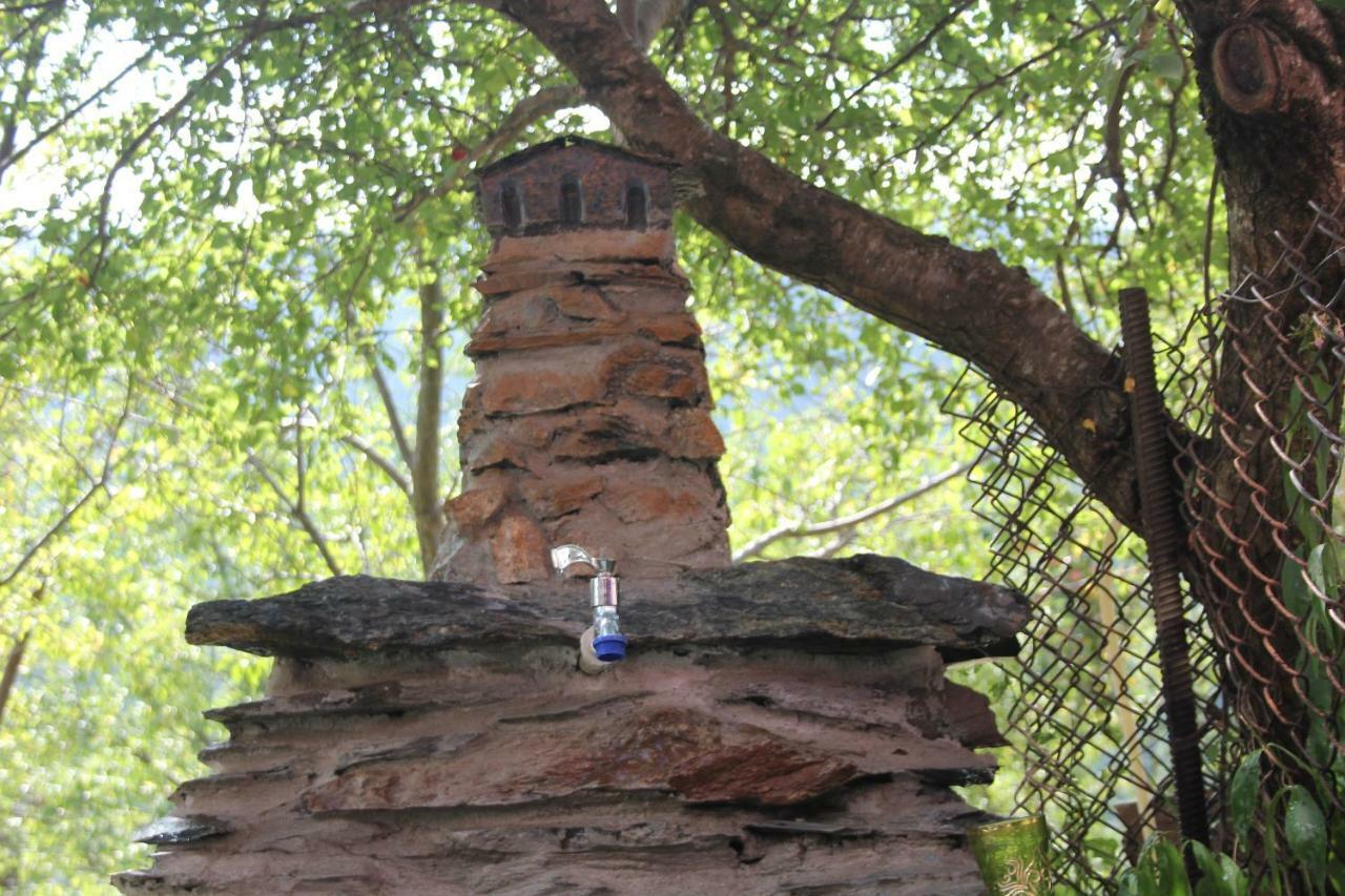 Marina Chartolani'S Guest House Mestia Exterior photo